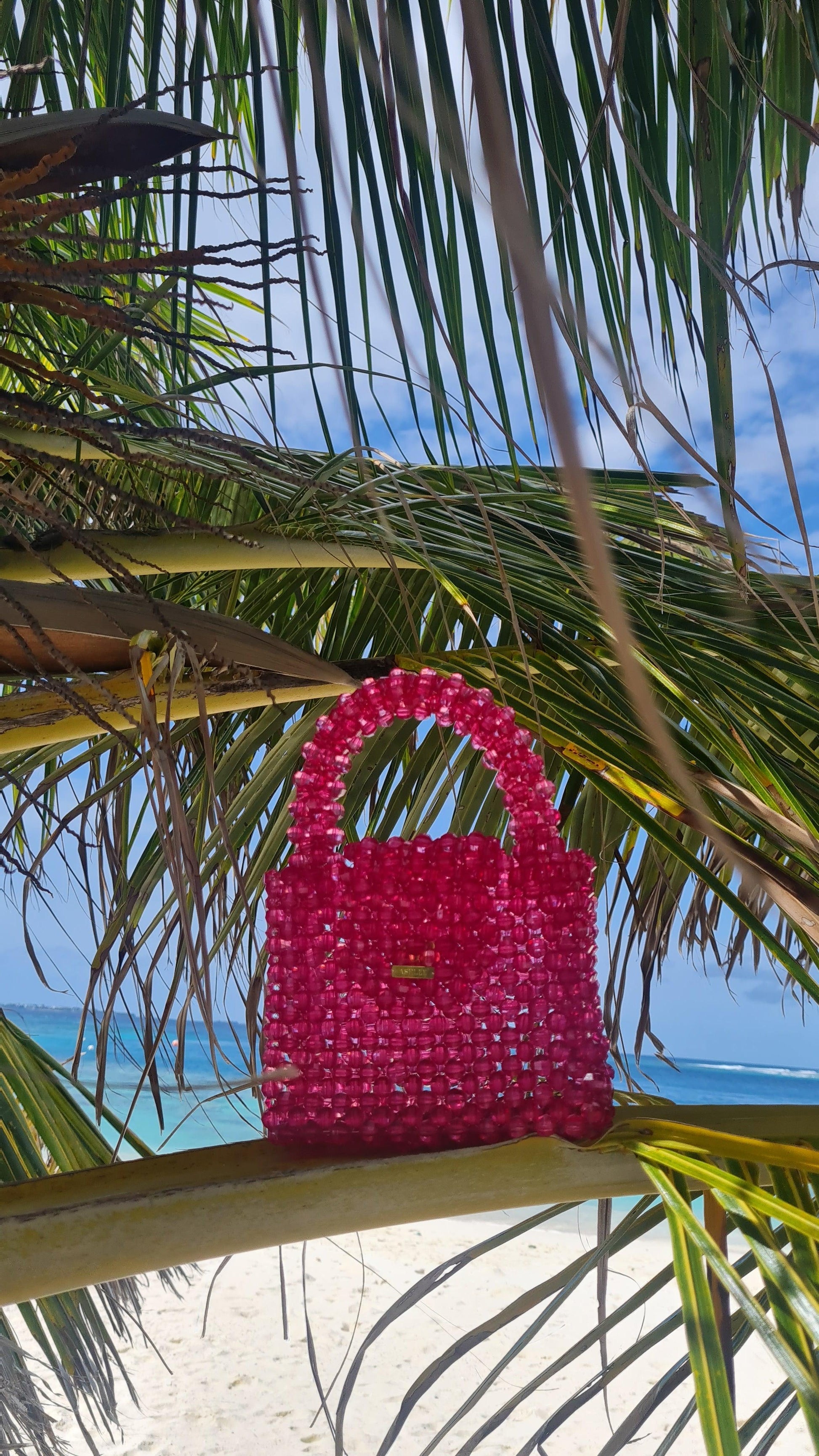 The Pink Grapefruit Handbag -  Size: 6*6*3 inches Sling: No Material : Arcylic & Glass mix Available on pre-order basis - 4 business days making time The Pink Grapefruit Handbag Size: 6*6*3 inches Sling: No Material : Arcylic & Glass mix Available on pre-order basis - 4 business days making time