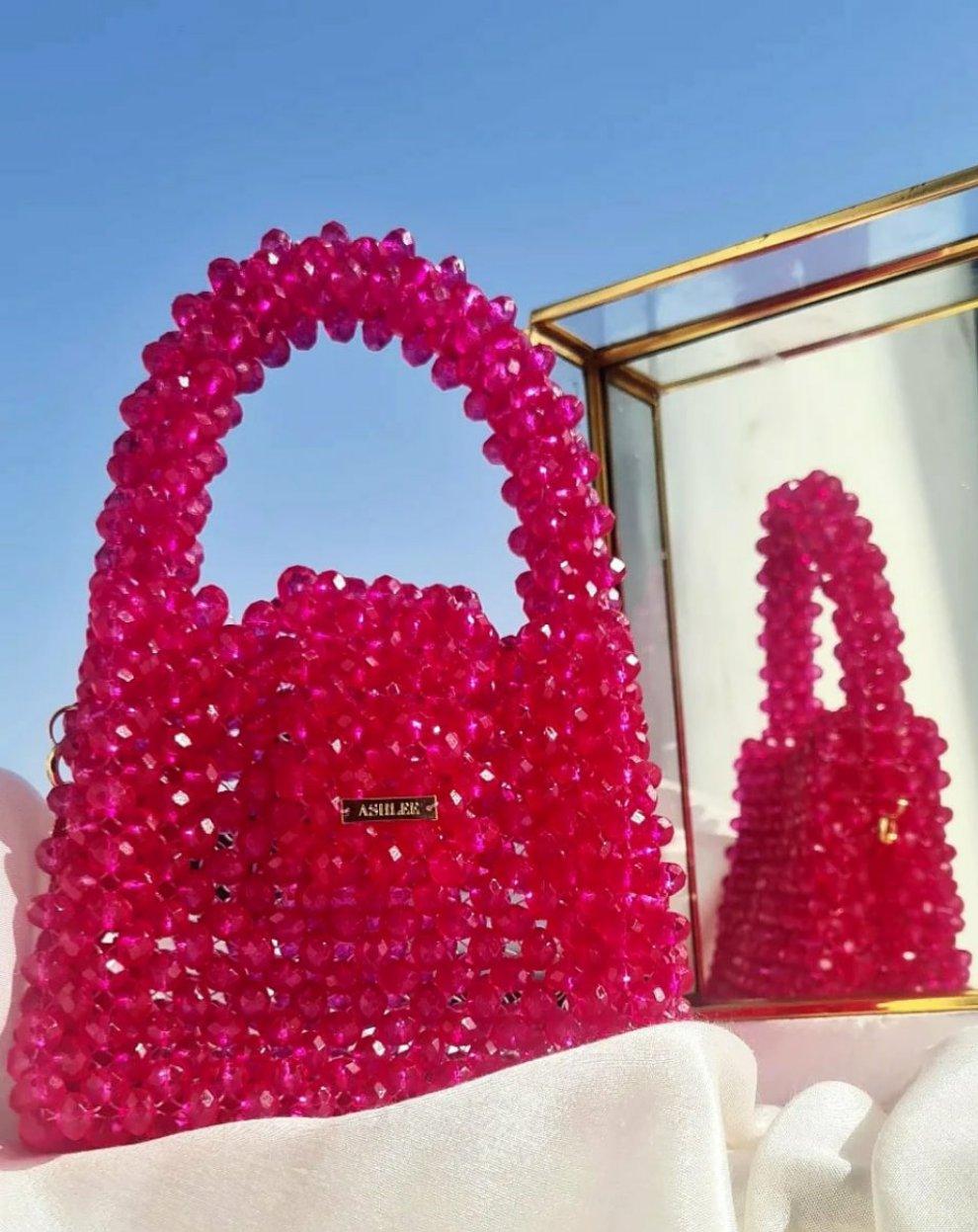The hot Pink -  A perfect match to all your dates Pink Crystal Mini Handbag Size: 14*11*8cm Sling: Golden Sling chain Lining: No Lining Crystal: Glass Made on pre-order basis (3-4 making days) The hot Pink A perfect match to all your dates Pink Crystal Mini Handbag Size: 14*11*8cm Sling: Golden Sling chain Lining: No Lining Crystal: Glass Made on pre-order basis (3-4 making days)